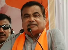 Nitin Gadkari feels dizzy during speech